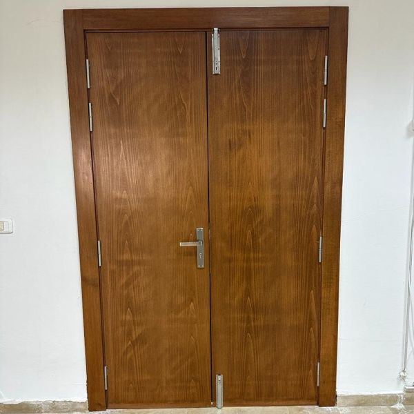 Porte extérieure en bois Tunisie