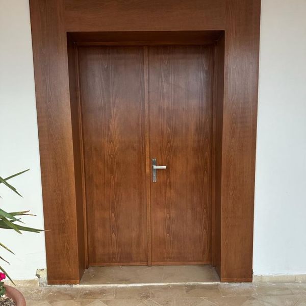 Porte extérieure en bois Tunisie