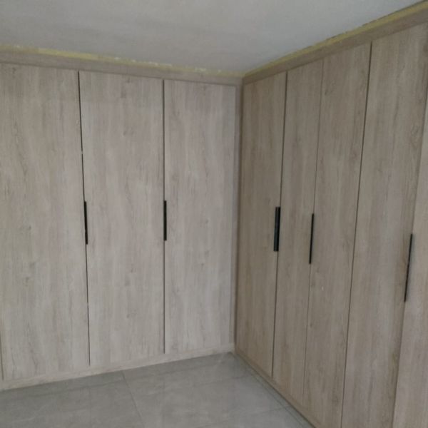 Dressing en bois sur mesure Tunisie